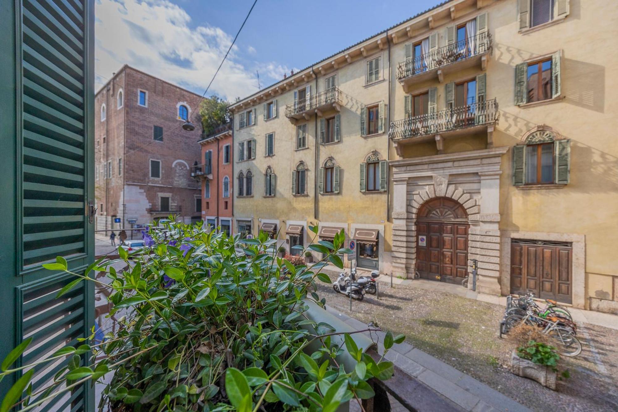 Domus Largo Pescheria Verona Exteriör bild