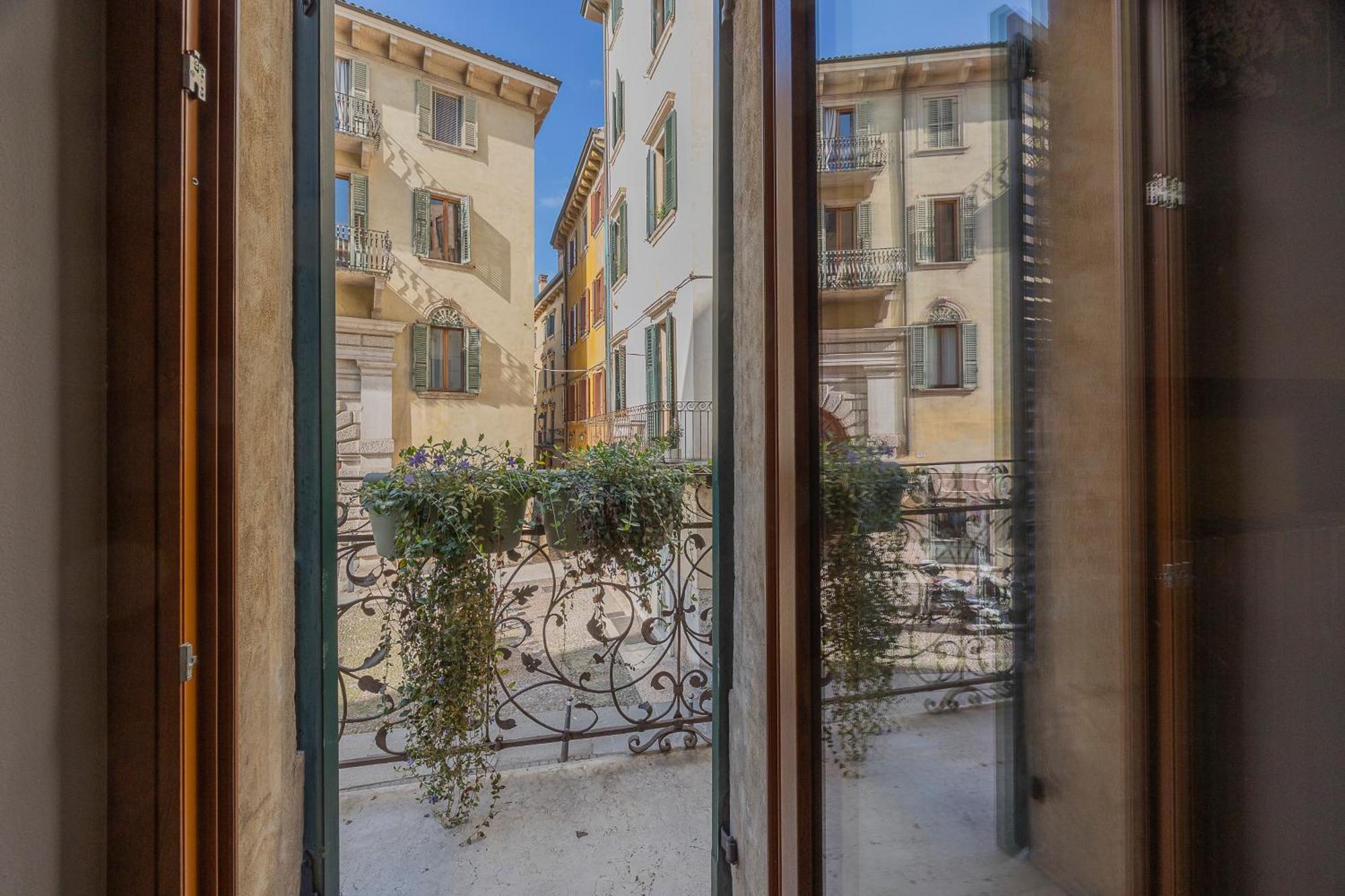 Domus Largo Pescheria Verona Exteriör bild